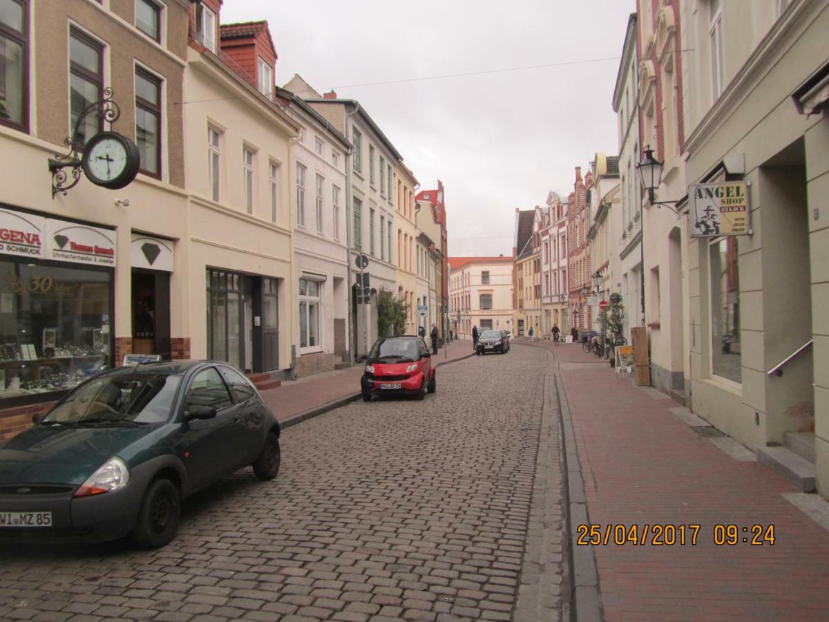 Altstadt Ferienwohnung Wismar Exterior photo